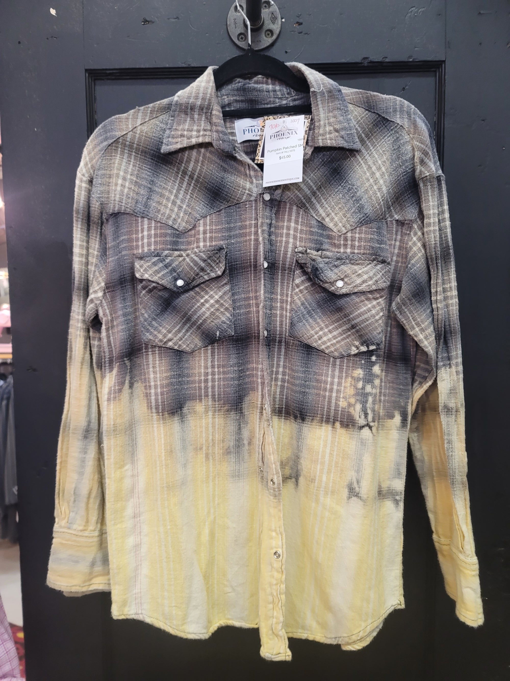 Hello Pumpkin Button Up